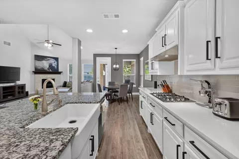 Kitchen - 1224 9th St, Argyle, TX 76226 photo 2 of 4
