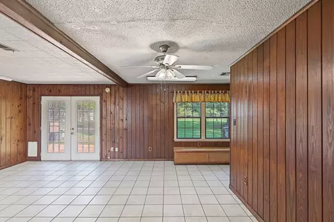 Living - 125 Methodist Camp Rd, Minden, LA 71055 photo 3 of 5