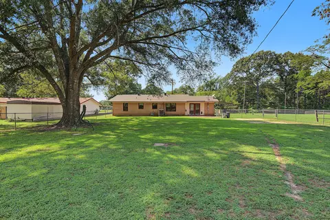 Exterior - 125 Methodist Camp Rd, Minden, LA 71055 photo 6 of 8