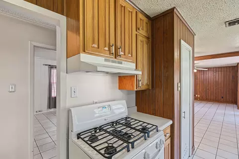 Kitchen - 125 Methodist Camp Rd, Minden, LA 71055 photo 3 of 4