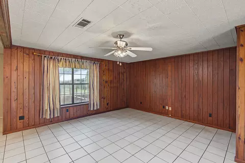 Living - 125 Methodist Camp Rd, Minden, LA 71055 photo 4 of 5