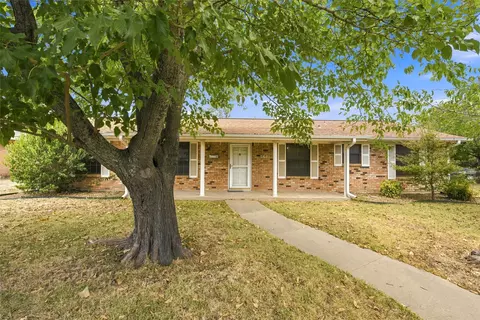 5601 Caldwell Dr, Waco, TX 76710