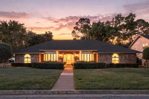 1710 Tennyson Dr, Arlington, TX 76013