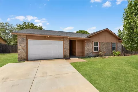 350 Ridgecrest, Saginaw, TX 76179