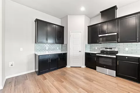 Kitchen - 11308 Celestial Ct, Lorena, TX 76655 photo 2 of 2