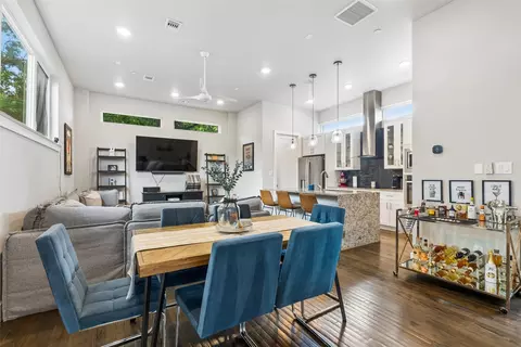 5914 Lindell Ave #400, Dallas, TX 75206