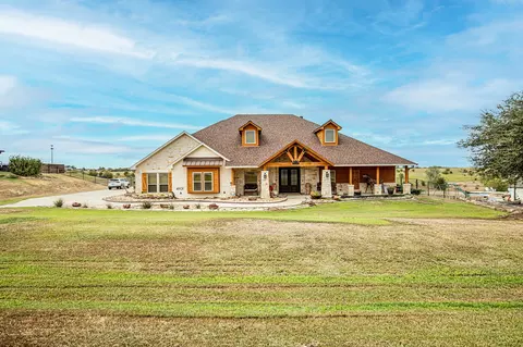 4901 Bucking Bronc Dr, Fort Worth, TX 76126