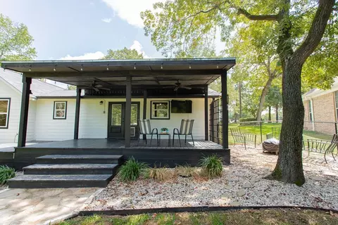 Exterior - 224 Hideaway Ln E, Hideaway, TX 75771 photo 11 of 13