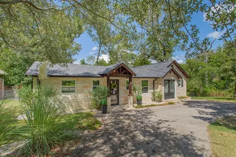 Exterior - 224 Hideaway Ln E, Hideaway, TX 75771 photo 3 of 13
