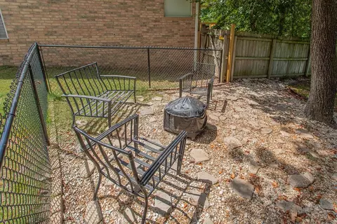 Exterior - 224 Hideaway Ln E, Hideaway, TX 75771 photo 7 of 13