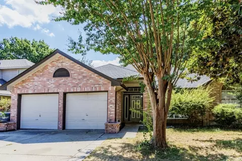 1215 Hyde Park Dr, Mckinney, TX 75069