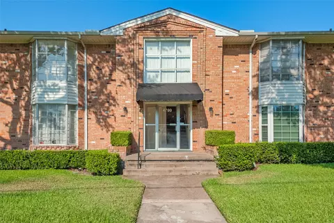 4709 Skillman St #B, Dallas, TX 75206