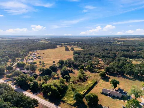 1056 E Central, Golinda, TX 76655 photo 7