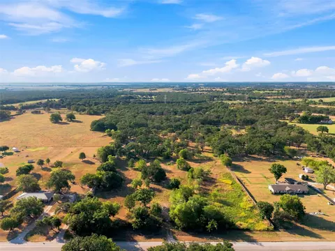 1056 E Central, Golinda, TX 76655 photo 6