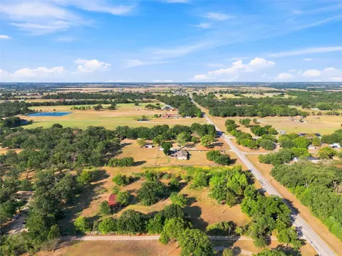 1056 E Central, Golinda, TX 76655 photo 12