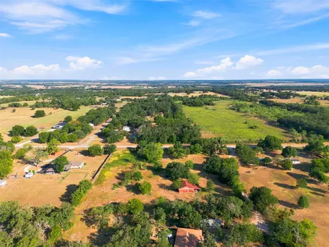 1056 E Central, Golinda, TX 76655 photo 10