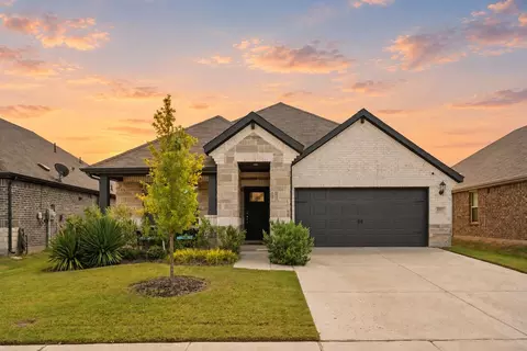 3903 Meredith Dr, Farmersville, TX 75442