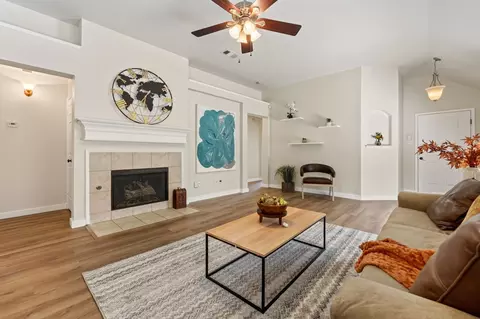 6105 Cheyenne Dr, The Colony, TX 75056