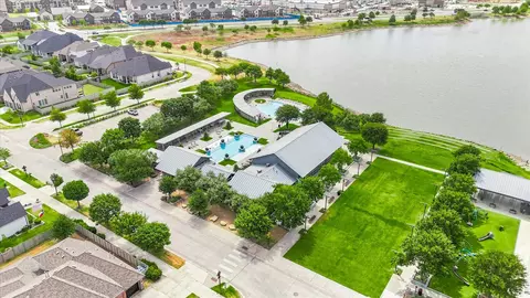 View/Area - 612 4th St, Argyle, TX 76226 photo 1 of 13