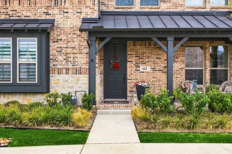 Exterior - 612 4th St, Argyle, TX 76226 photo 2 of 3