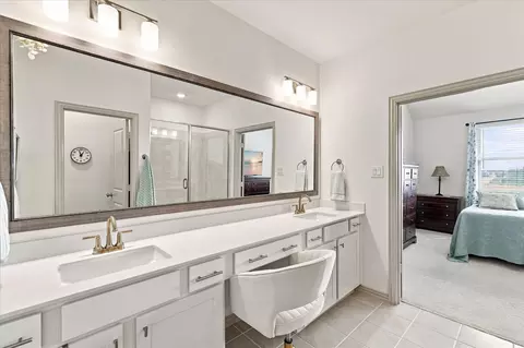 Bath - 612 4th St, Argyle, TX 76226 photo 1 of 5