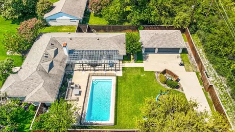5857 Charlestown Dr, Dallas, TX 75230