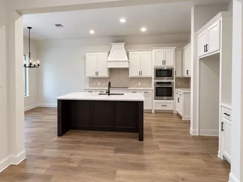 Kitchen - 421 Mcalpine Dr, Springtown, TX 76082 photo 2 of 2