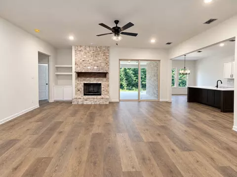 Living - 421 Mcalpine Dr, Springtown, TX 76082 photo 1 of 5