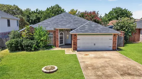 4309 Grason Dr, Grand Prairie, TX 75052