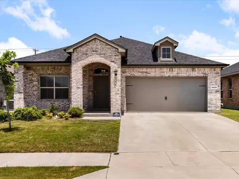 9620 Hickory Knob Dr, Fort Worth, TX 76108
