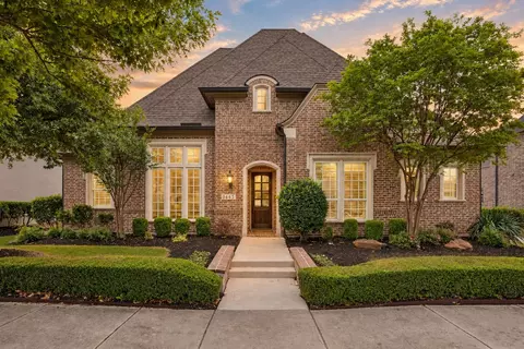 3445 Greenbrier Dr, Frisco, TX 75033