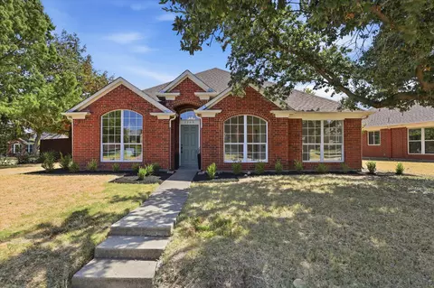 1269 Winston Dr, Lewisville, TX 75077