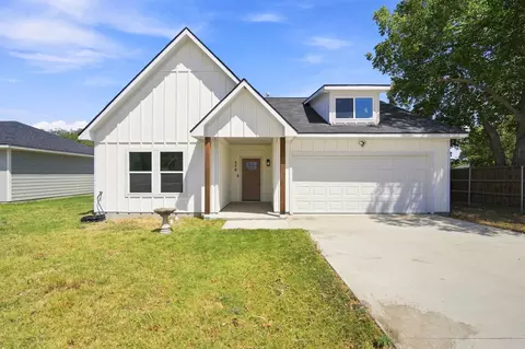 370 Third Ave, Milford, TX 76670