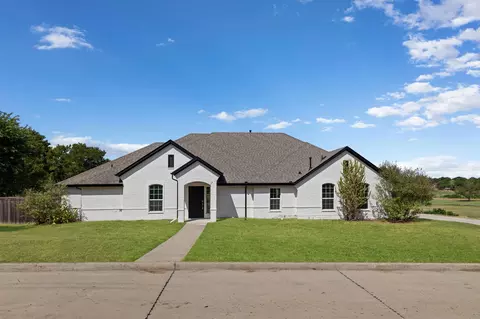 3648 Bluegrass Dr, Grand Prairie, TX 75052