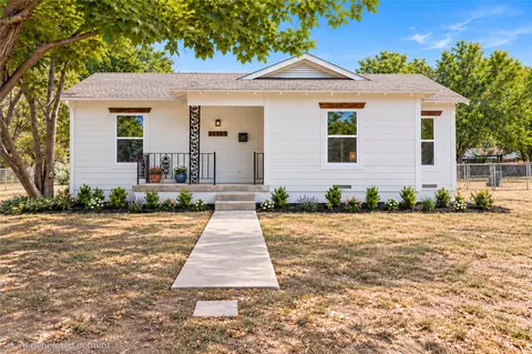 3616 Bonnie Dr, Fort Worth, TX 76116