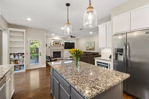 2904 Meadow Glen Dr, Mckinney, TX 75072