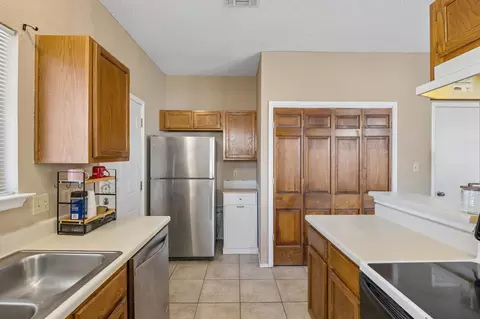 Other - 2906 Northrope St, Euless, TX 76039 photo 2 of 8