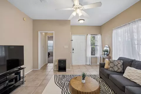 Entry Way - 2906 Northrope St, Euless, TX 76039 photo 2 of 2