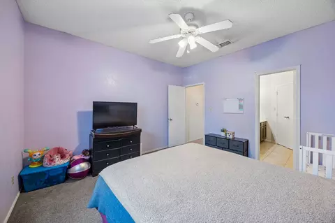 Bedroom - 2906 Northrope St, Euless, TX 76039 photo 4 of 4