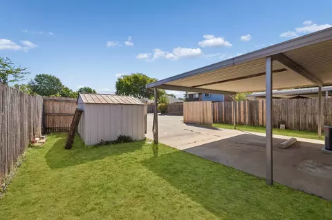 Exterior - 2906 Northrope St, Euless, TX 76039 photo 4 of 4