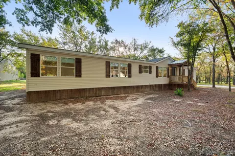114 Kingswood Dr, Streetman, TX 75859