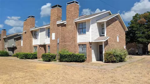8001 Rothington Rd #11, Dallas, TX 75227