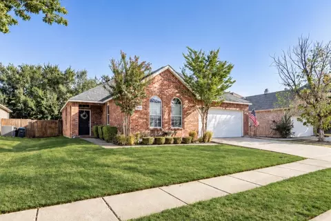 1921 Wild Horse Way, Justin, TX 76247