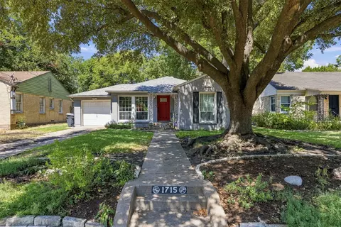1715 Lansford Ave, Dallas, TX 75224