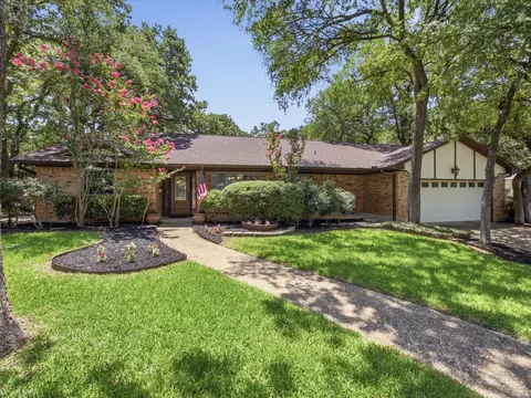 5008 Kemble St, Fort Worth, TX 76103