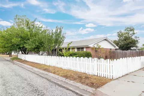 Other - 900 E Fitzgerald St, Bangs, TX 76823 photo 4 of 8
