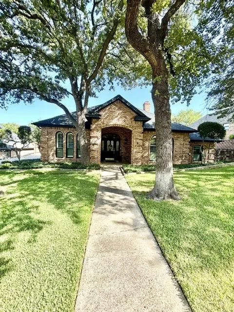 4909 Rockford Ct, Arlington, TX 76017