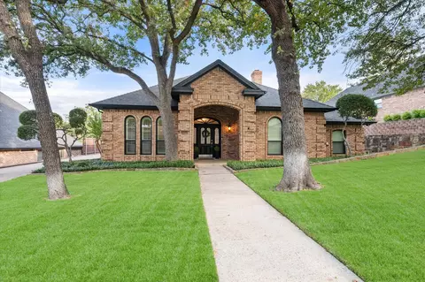 4909 Rockford Ct, Arlington, TX 76017