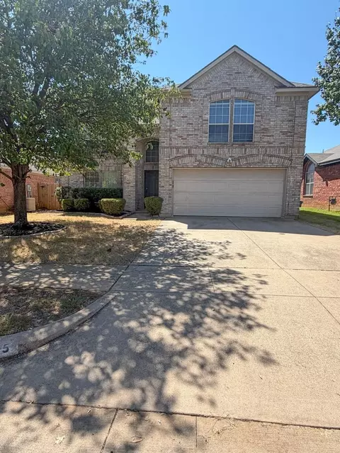 605 Prairie Gulch Dr, Fort Worth, TX 76140