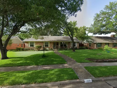 1317 Chickasaw Dr, Richardson, TX 75080